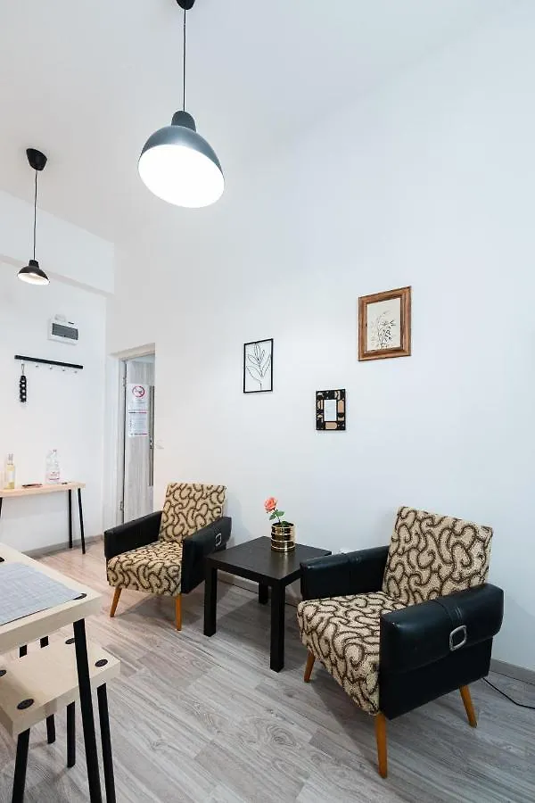 King Seventeen Homes Budapest