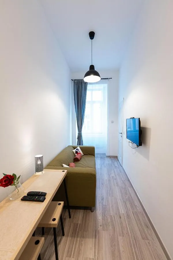 King Seventeen Homes Budapest 0*,  Hungary