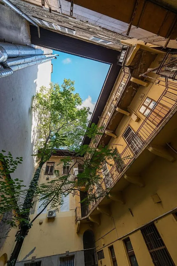 King Seventeen Homes Budapest Ungheria