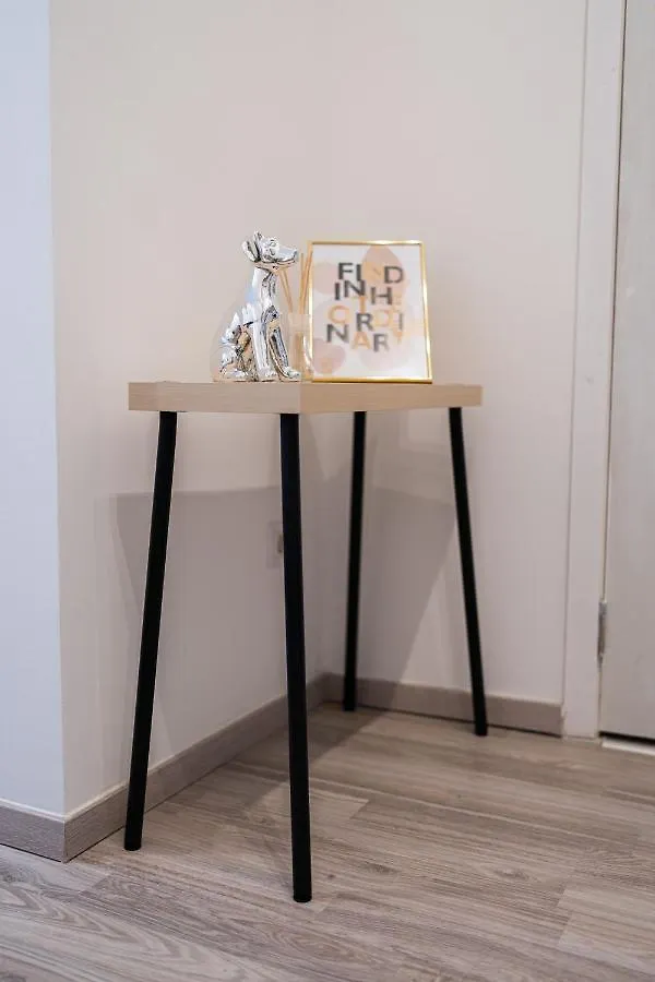King Seventeen Homes Budapest Appartamento