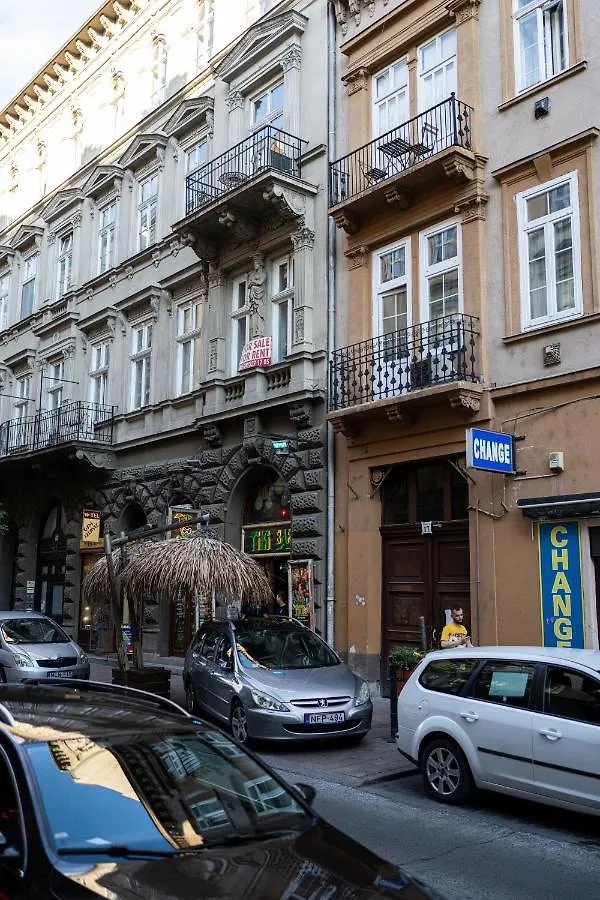 Apartment King Seventeen Homes Budapest Hungary